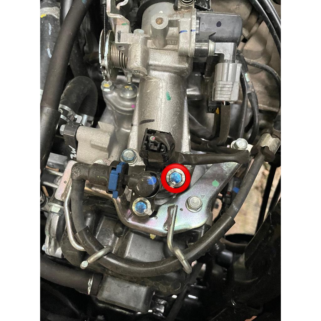BAUT DUDUKAN INJECTOR ( 1 BAUT ) MODEL 2 KUNCI PCX VARIO BEAT SCOOPY GENIO DELUXE 110 125 150 160 LE