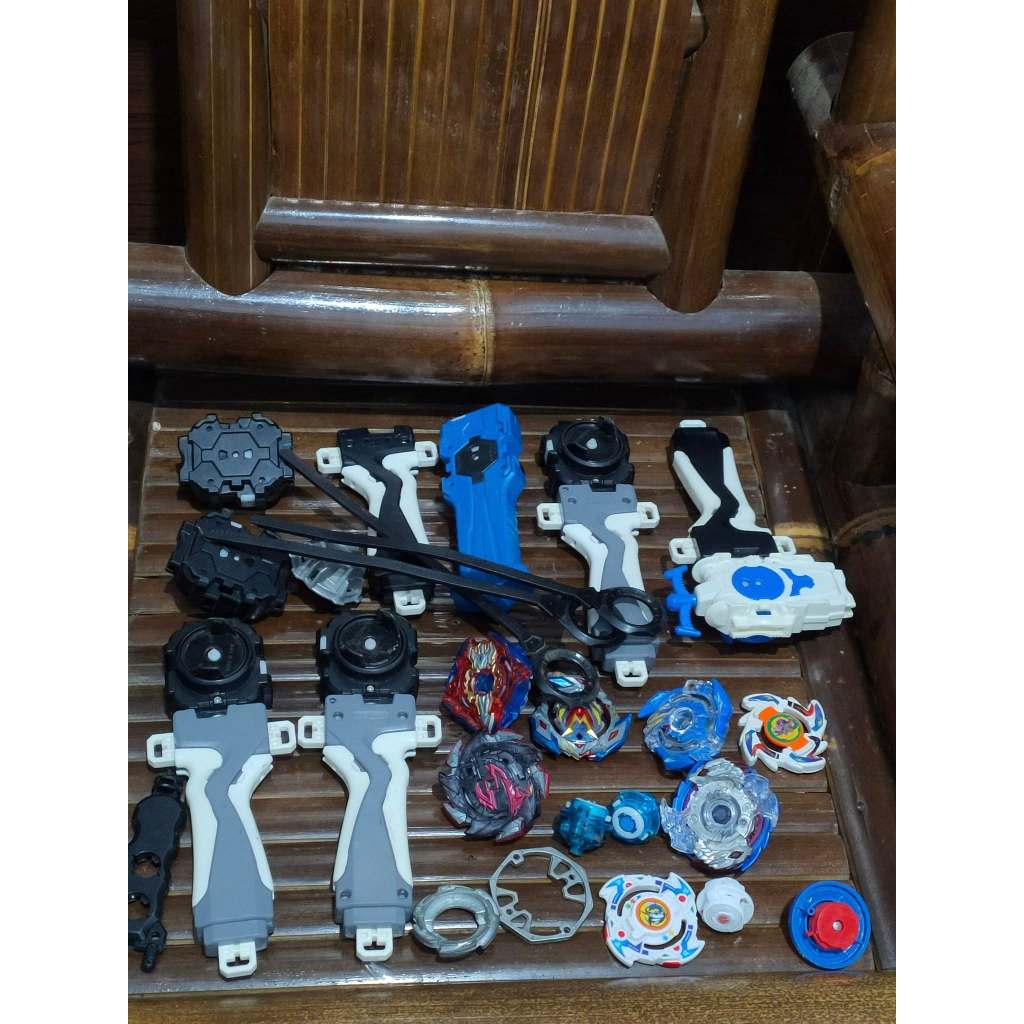 Take All Borongan Beyblade Launcher dan Aksesorisnya