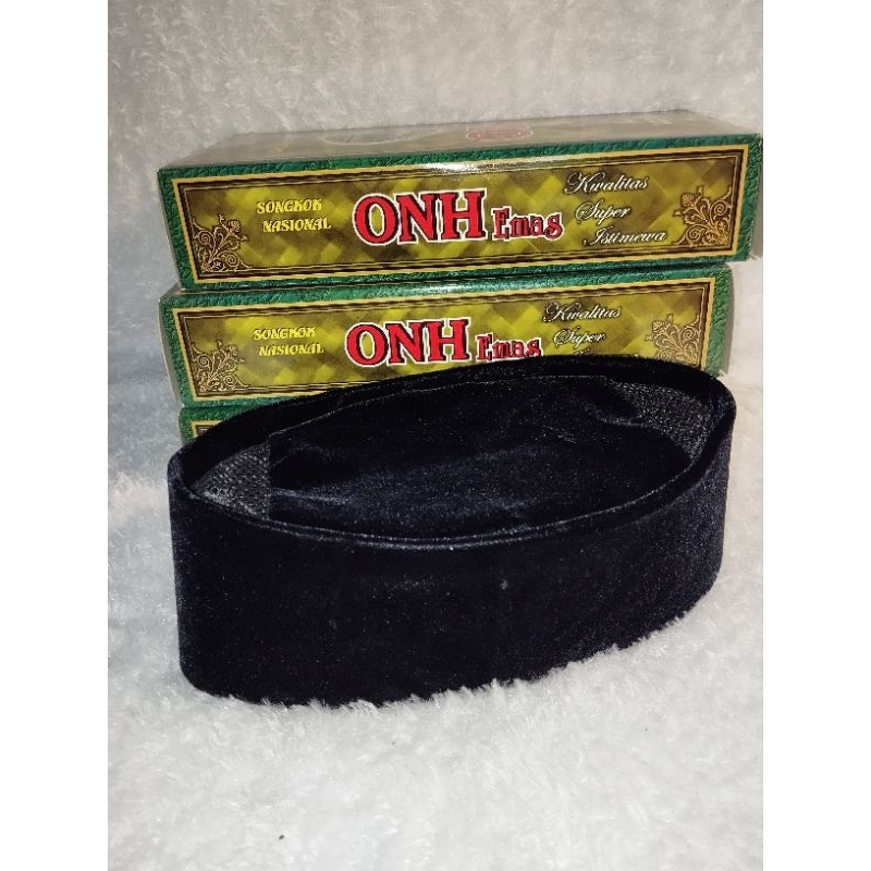 SONGKOK AC WARNA HITAM POLOS MEREK ONH EMAS PRESIDEN TINGGI 9 SONGKOK NASIONAL