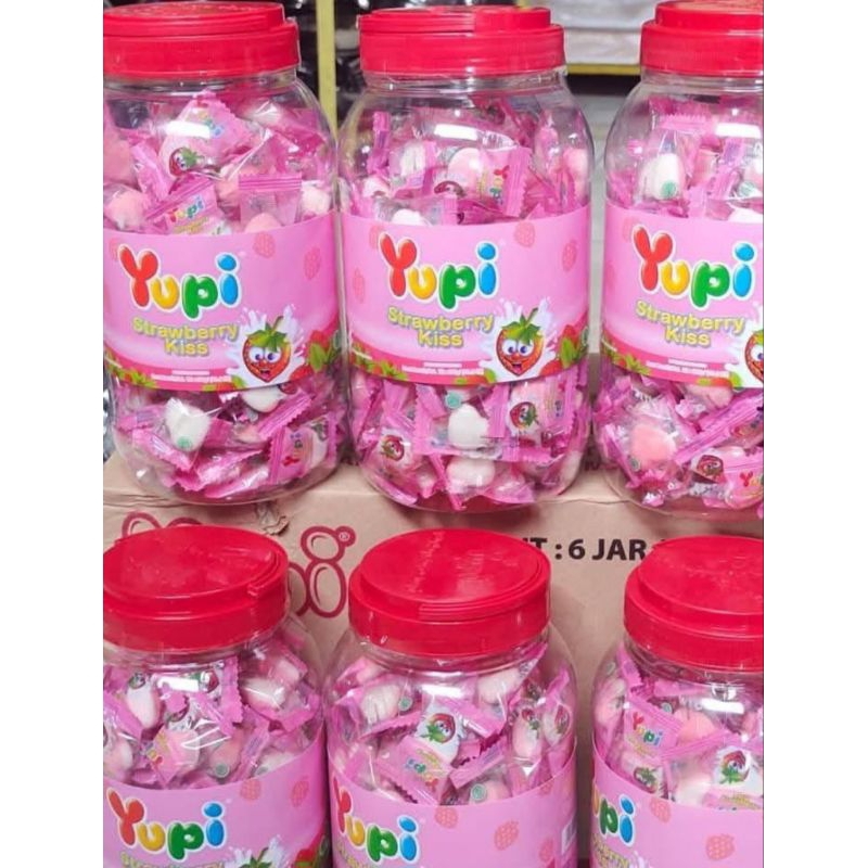 

Permen Yupi Kiss Toples