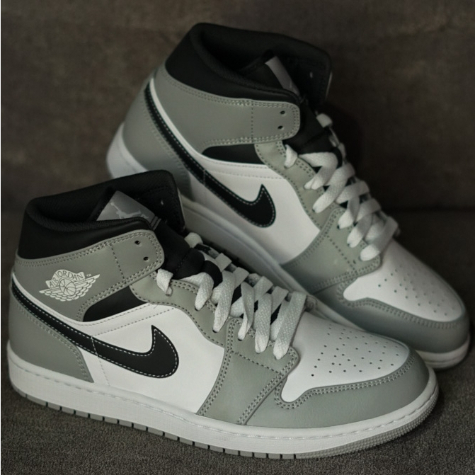 Air Jordan 1 Mid Smoke Grey Anthracite