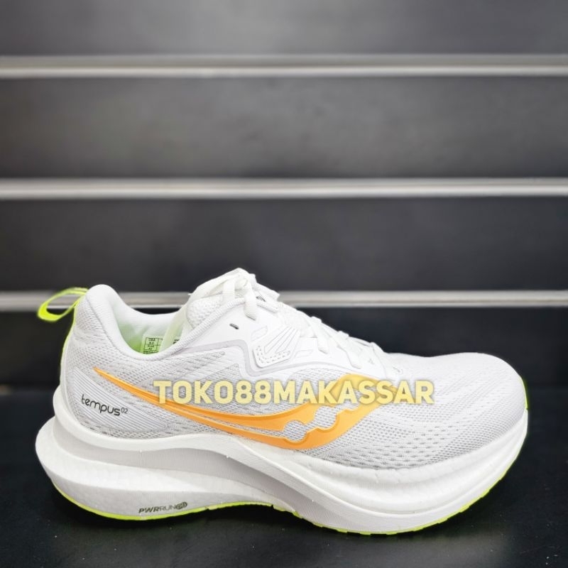 Sepatu Running Saucony Tempus 2