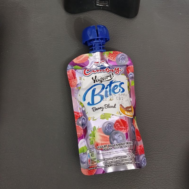 

Cimory Yogurt Bites Berry Blend 120g