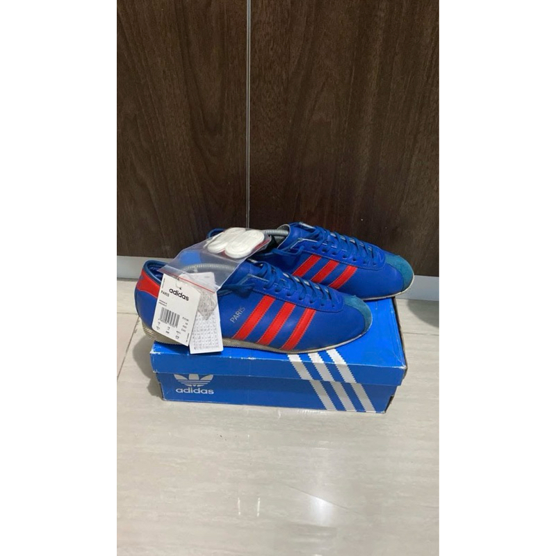 Adidas Paris City Series size 44 2/3
