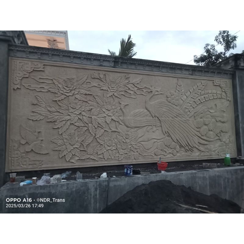 RELIEF DINDING PAGAR DALAM DAN LUAR RUMAH