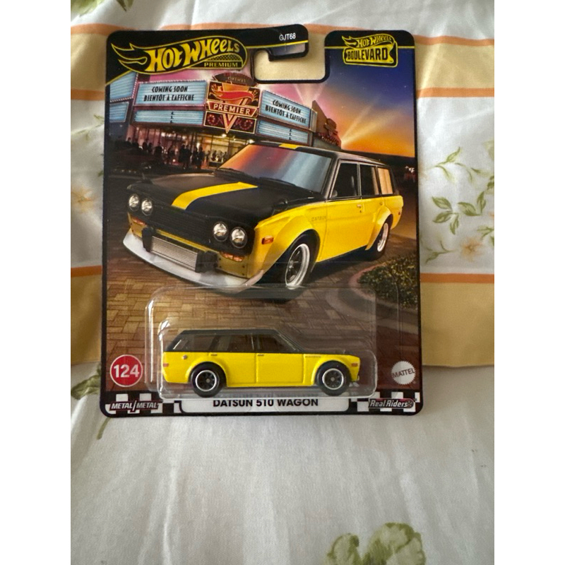 datsun 510 wagon hotwheels premium boulevard kuning