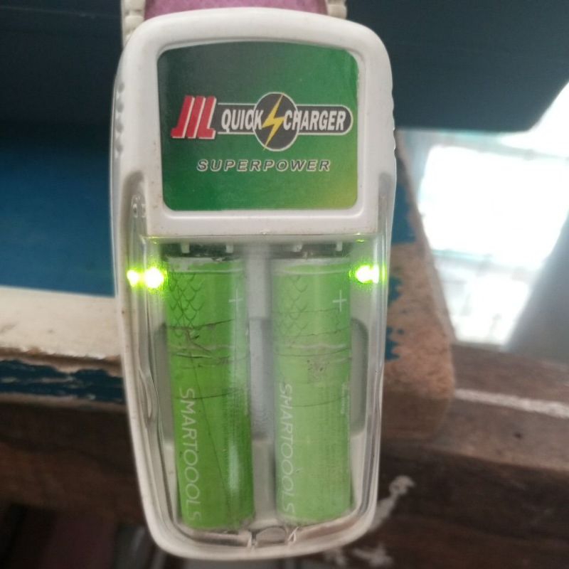Charger baterai AA/AAA @ JIL-322B QUICK CHARGER