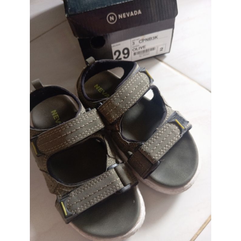 preloved sandal gunung anak