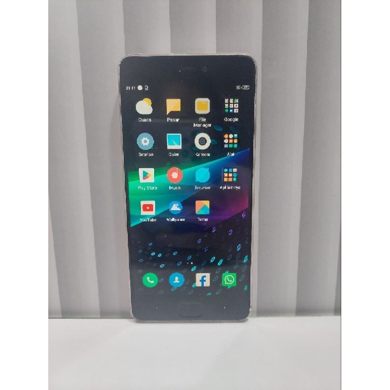 HANDPHONE XIAOMI MI 5S (4GB/32GB) NORMAL SECOND ANDROID MURAH SIAP PAKAI