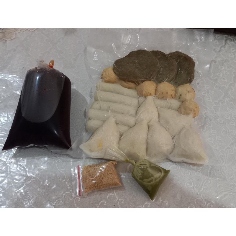 

Pempek Ikan Palembang Asli (Kecil Campur)