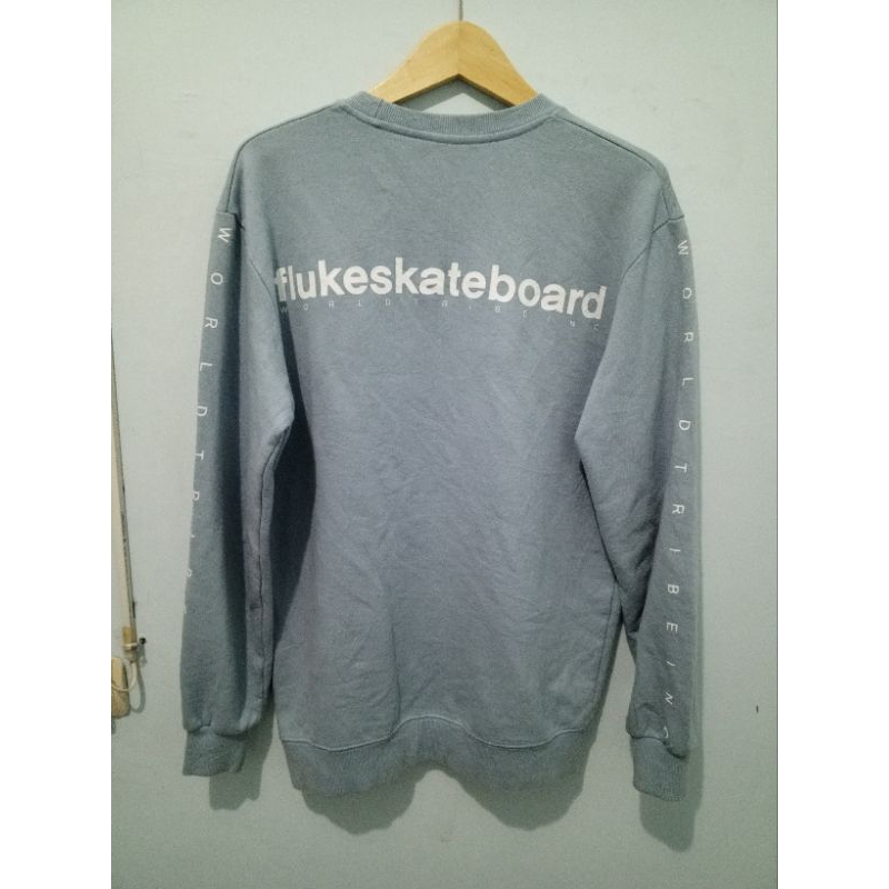 FLUKE SKATEBOARD