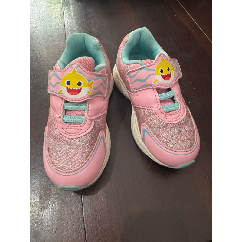 Sepatu Anak pinkfong baby shark PRELOVED