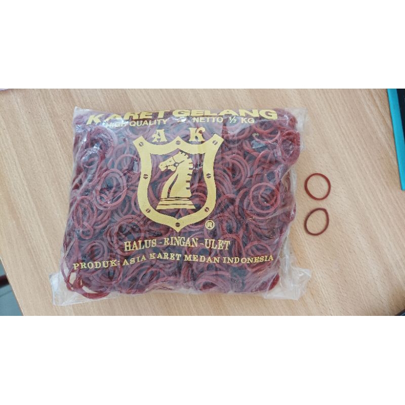 

Karet Gelang Cincin ( Kecil ) Semi Lengkong Warna Merah (Isi : 500 gr & 50 Gr)