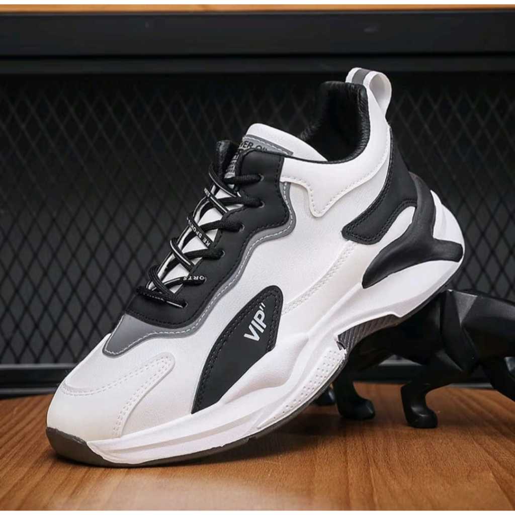 SevenStorePantofel Sepatu Sneakers Olahraga Anti Slip Ringan warna Hitam dan Putih / Kode 1127