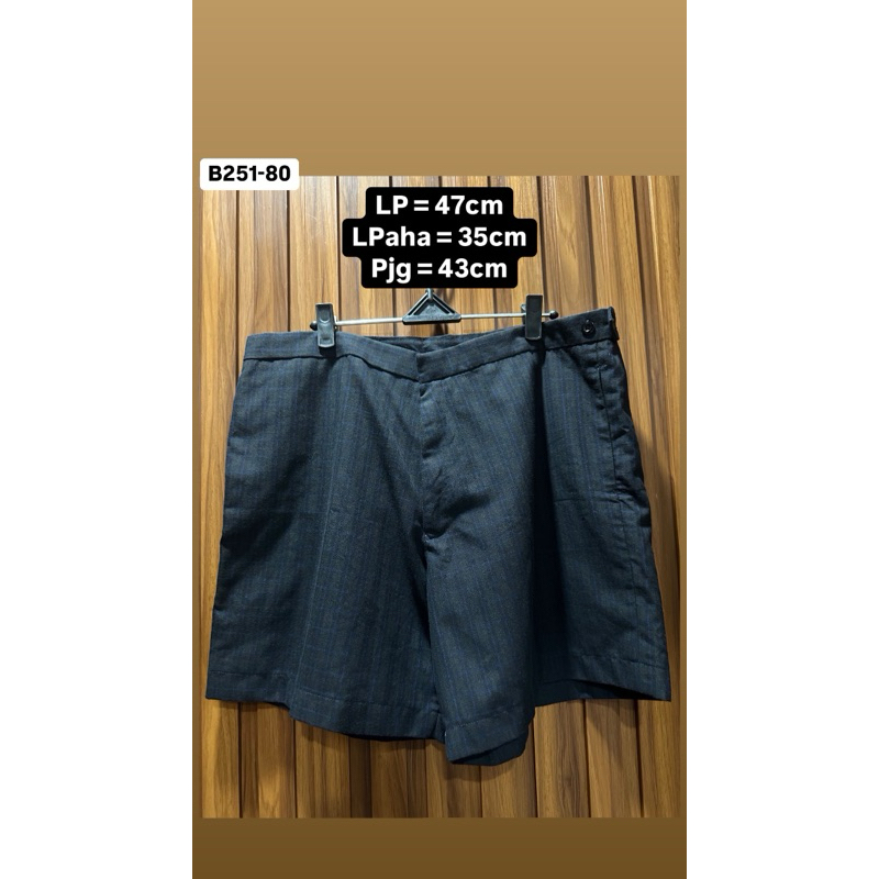 PRELOVED CELANA PENDEK KATUN PRIA HITAM MOTIF [B251-80]
