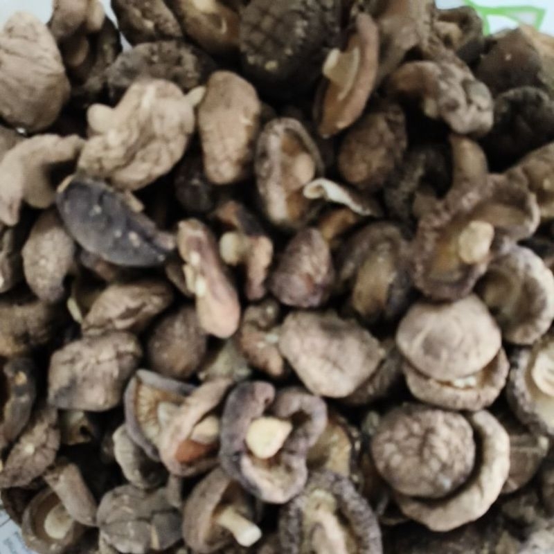 

jamur Shitake / hiu ko / hio ko / hiu koh 250 gr