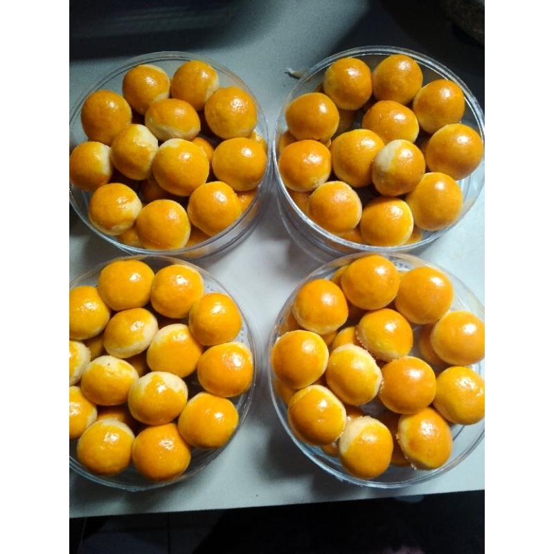 

NASTAR LEMBUT ENAK MANTAP