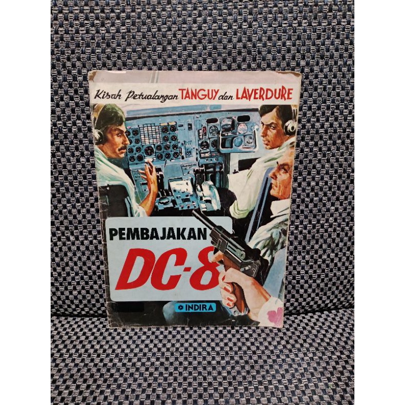 Komik Pembajakan DC-8