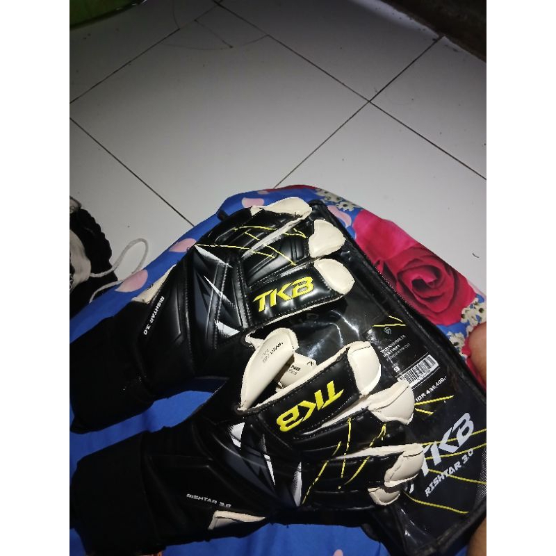 sarung tangan TKB