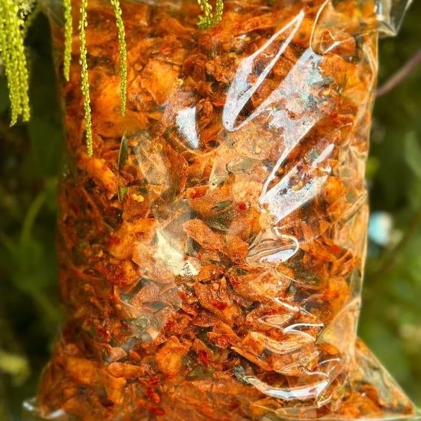 

Classica2106 Kripik Singkong Kriwil Pedas Jeruk 1Kg / Kripik Kriwil Piangganis