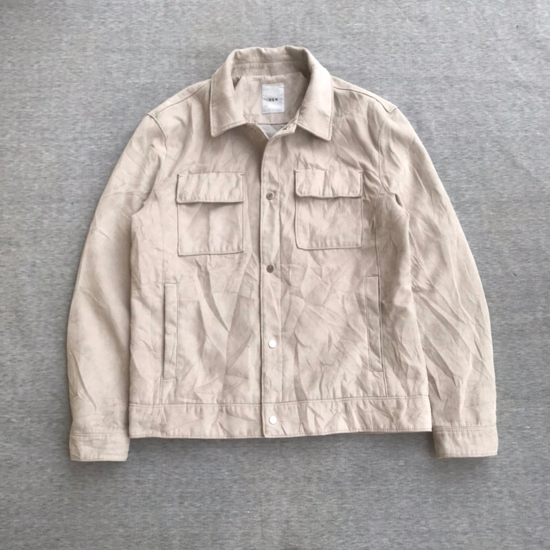 hum jacket velvet ukuran M