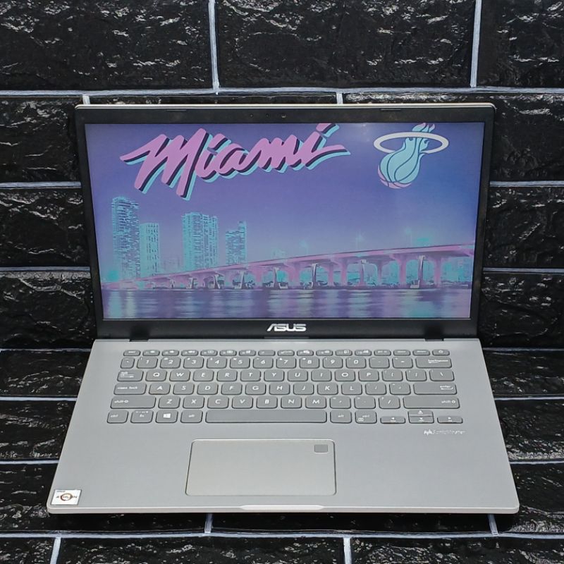 Laptop Asus Vivobook M409DA AMD Athlon Silver 3050U 4/256GB Silver