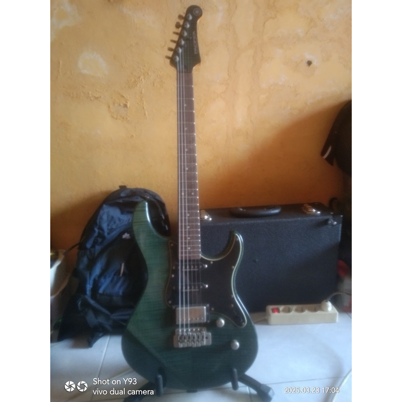 Gitar Yamaha Pacifica 612