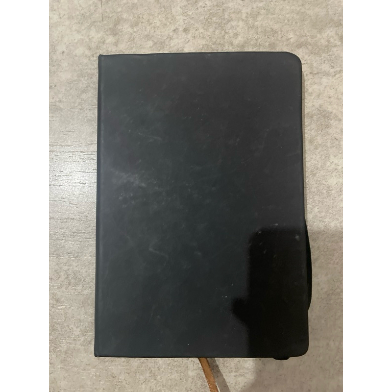 

buku catatan hitam