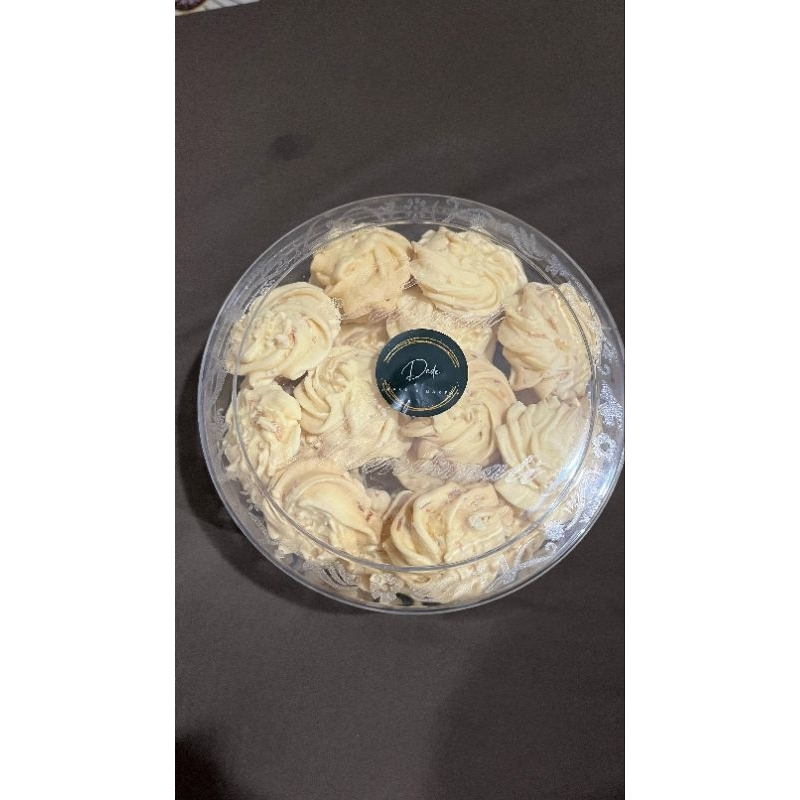 

Kuker Sagu Keju Kue Kering Lebaran 500 Gram Bingkisan Hampers Hadiah