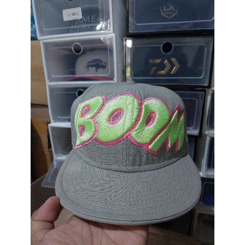Topi New era collab DC Boom
