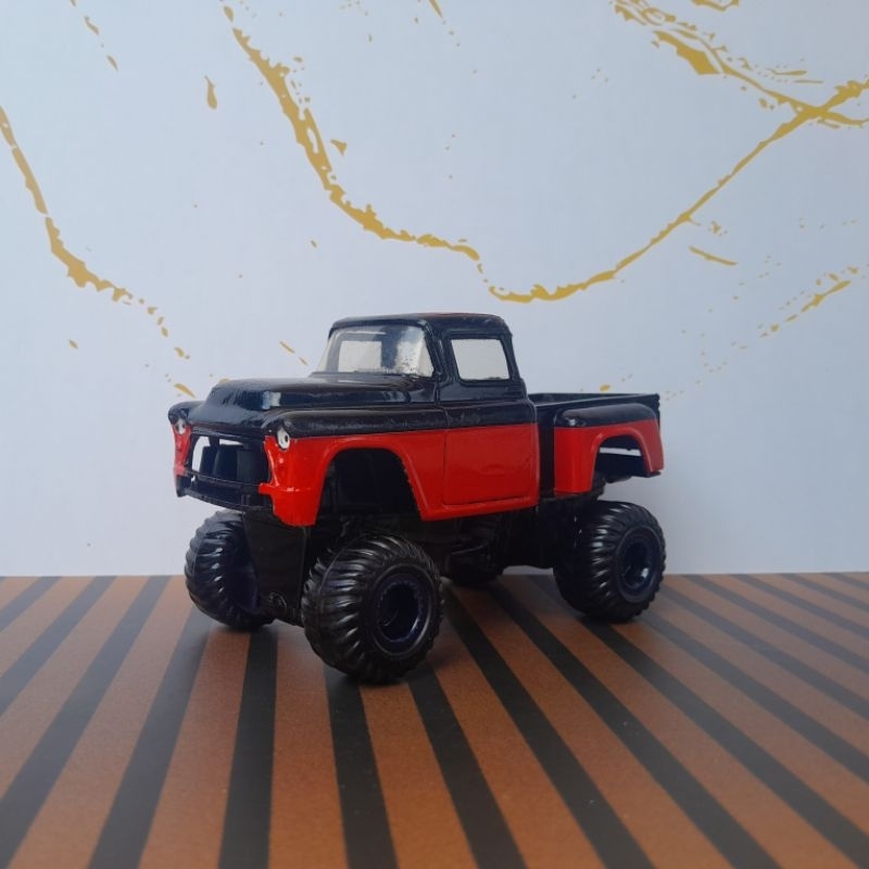 diecast miniatur mobilan jada 1:32 chevy stepside bekas