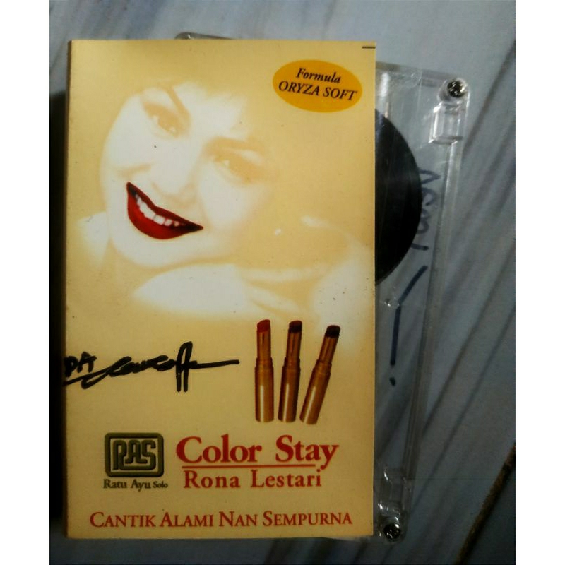 Audio kaset pita Yuni Shara