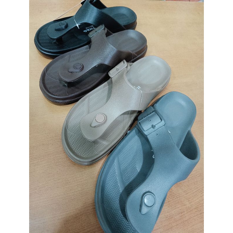 sendal jepit luofu cowok