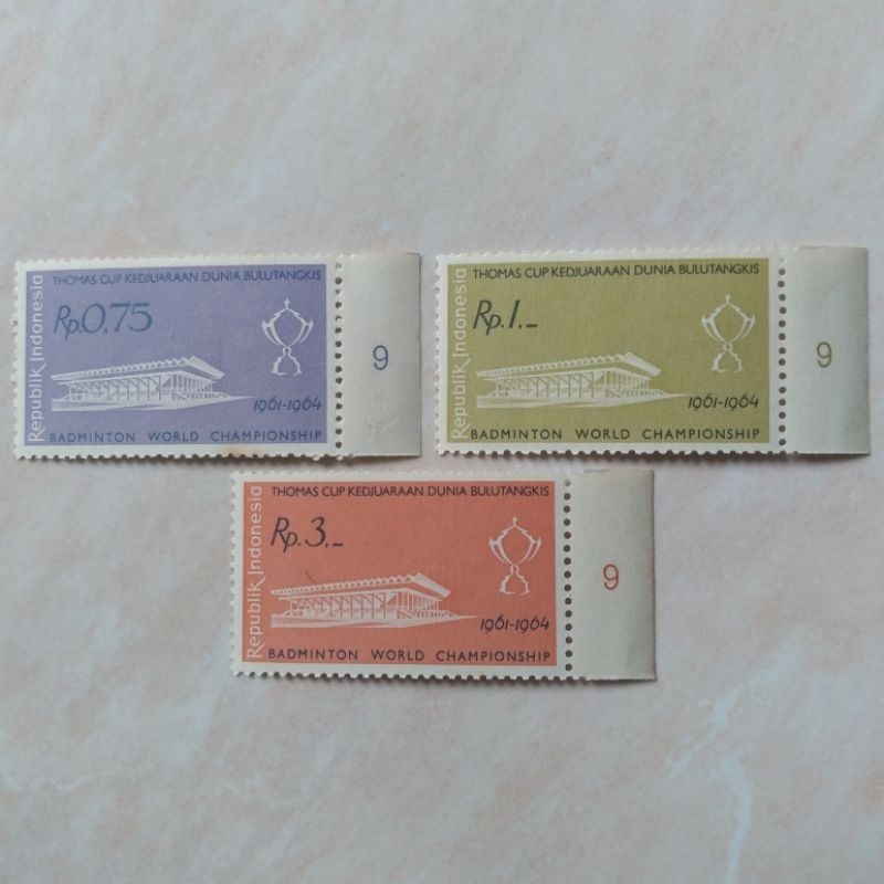 

Perangko Prangko Kuno Set Lengkap Seri Thomas Cup 1961 Mint - YN2200