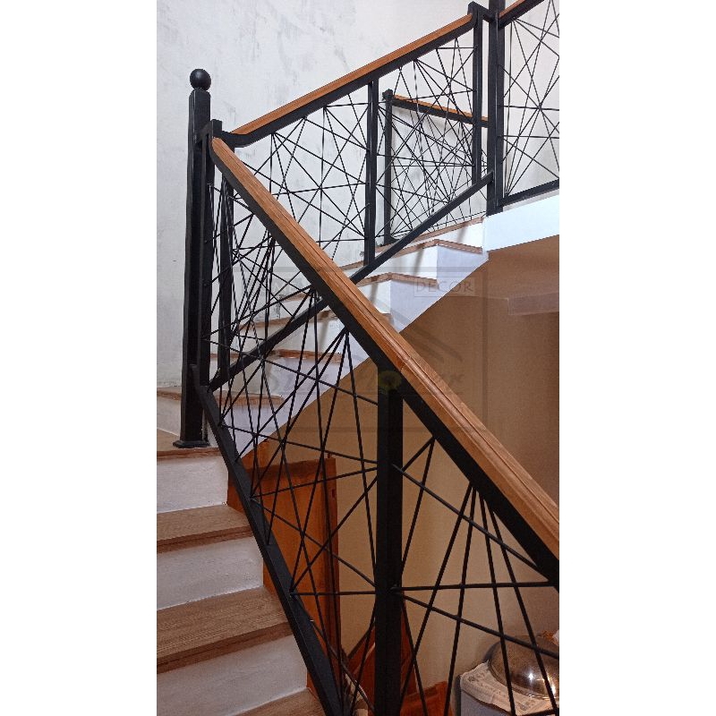 Balkon/railing tangga estetik 600/m