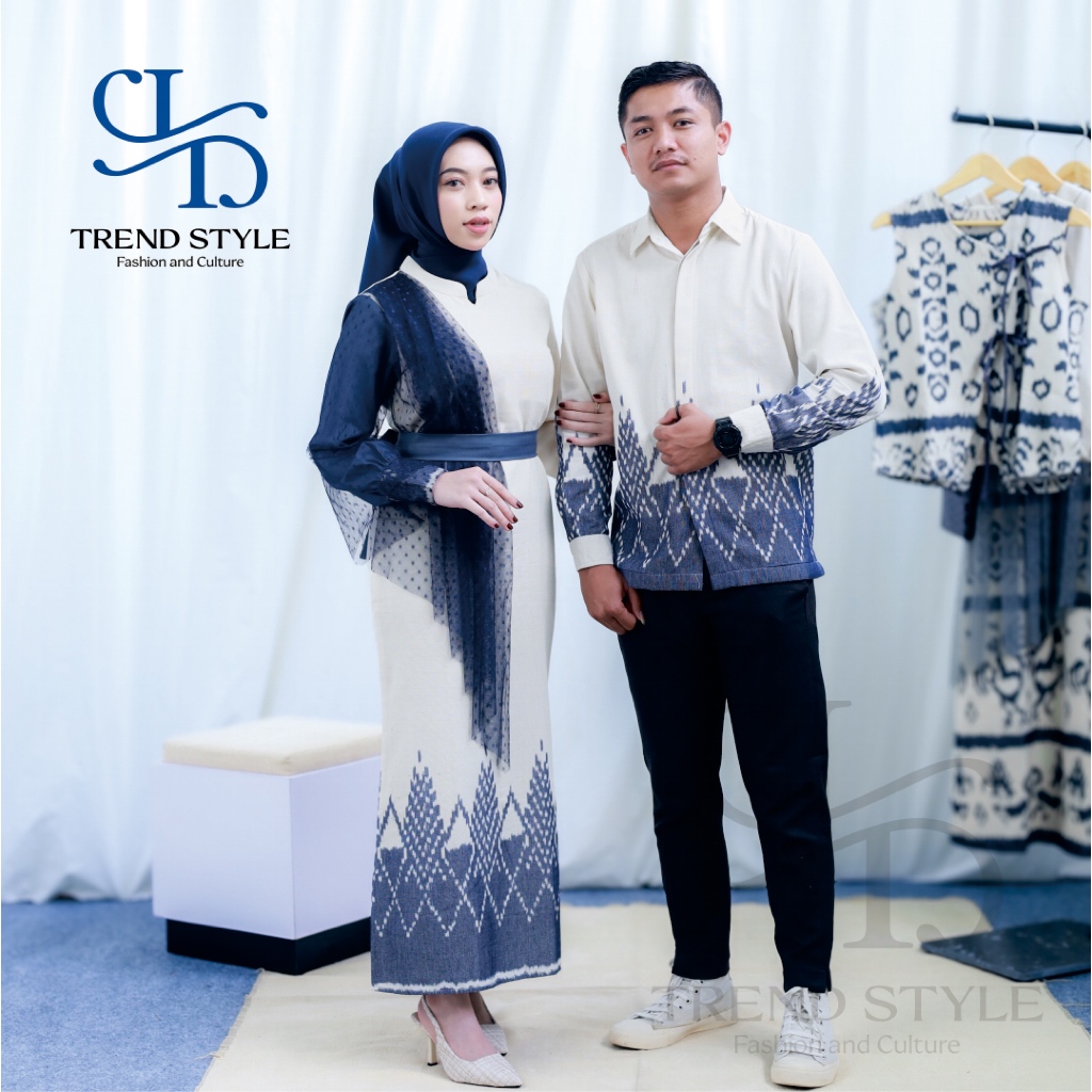 YASHICA COUPLE OUTFIT TENUN - YASHICA SERIES