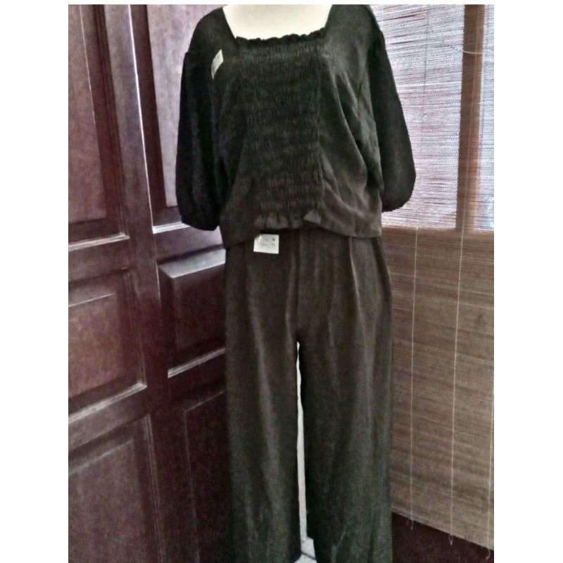 Setelan Crop top Hijau army