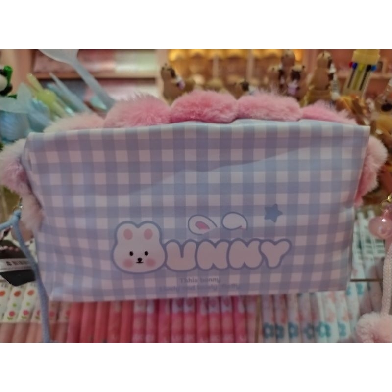 

Kotak Pensil lucu motif Kelinci kotak kotak warna biru dan Pink serbaguna kantor dan alat make up