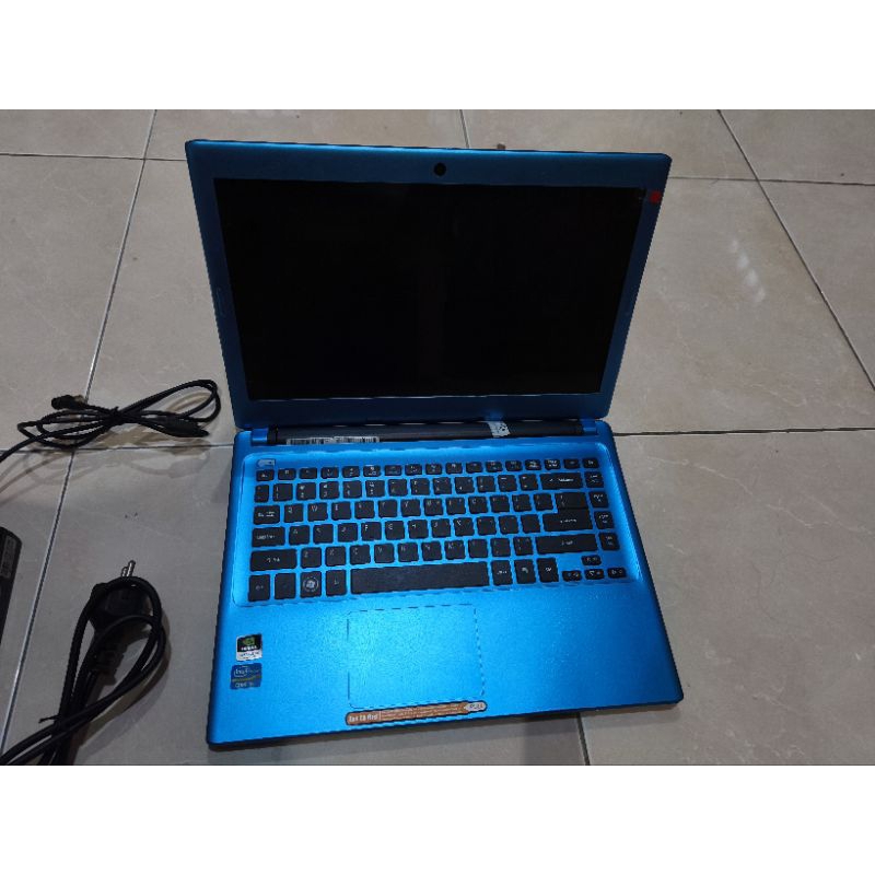 Laptop Acer Aspire core i5 gen3 geforce gt 620m