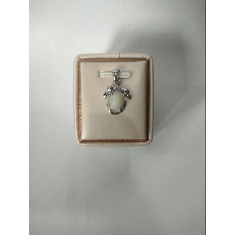 liontin kalung liontin batu liontin permata cantik mewah