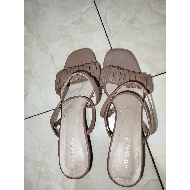 Preloved Sepatu Sendal SL by Lawrensia