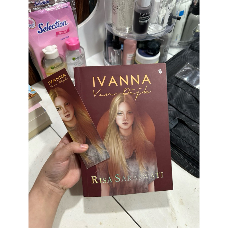 PRELOVED NOVEL ORIGINAL IVANNA VAN DIJK