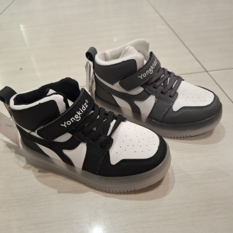 sepatu sneakers anak laki-laki semi boot yongkidz ORI size 31-36