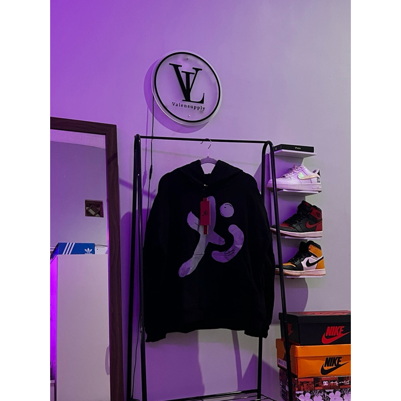 YB Labs Studio Basic Black Hoodie