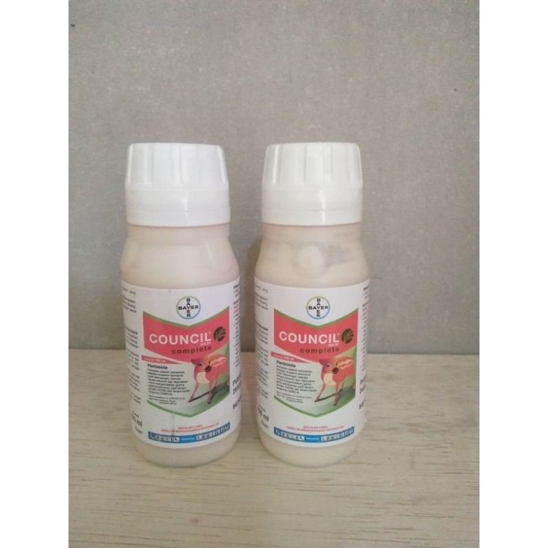 Council Complete 300 SC adalah herbisida