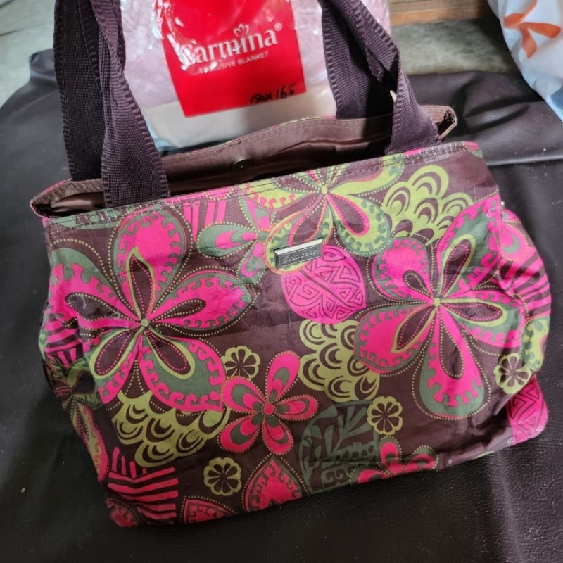tas motif bunga cantik ukuran sedang