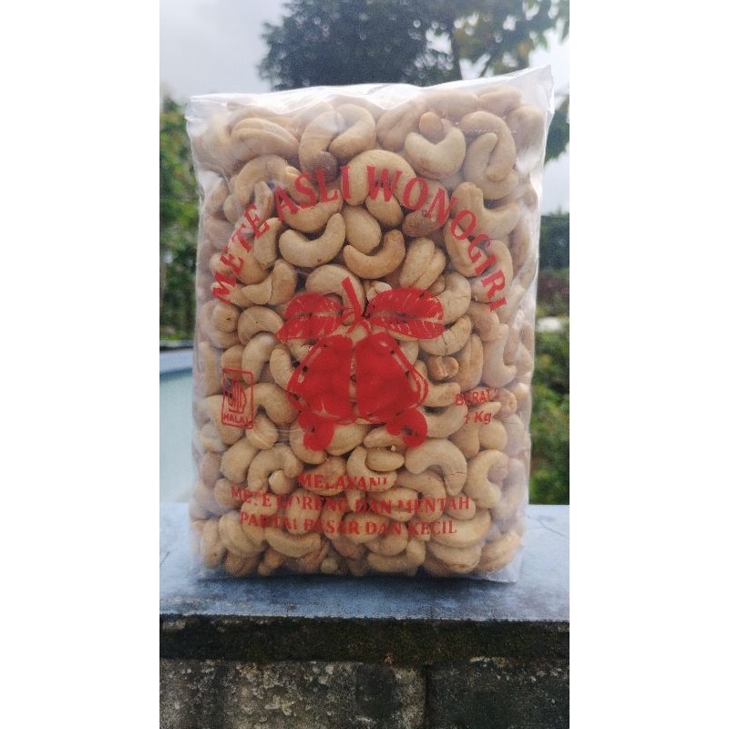 

Kacang mete 1 kg asli wonogiri
