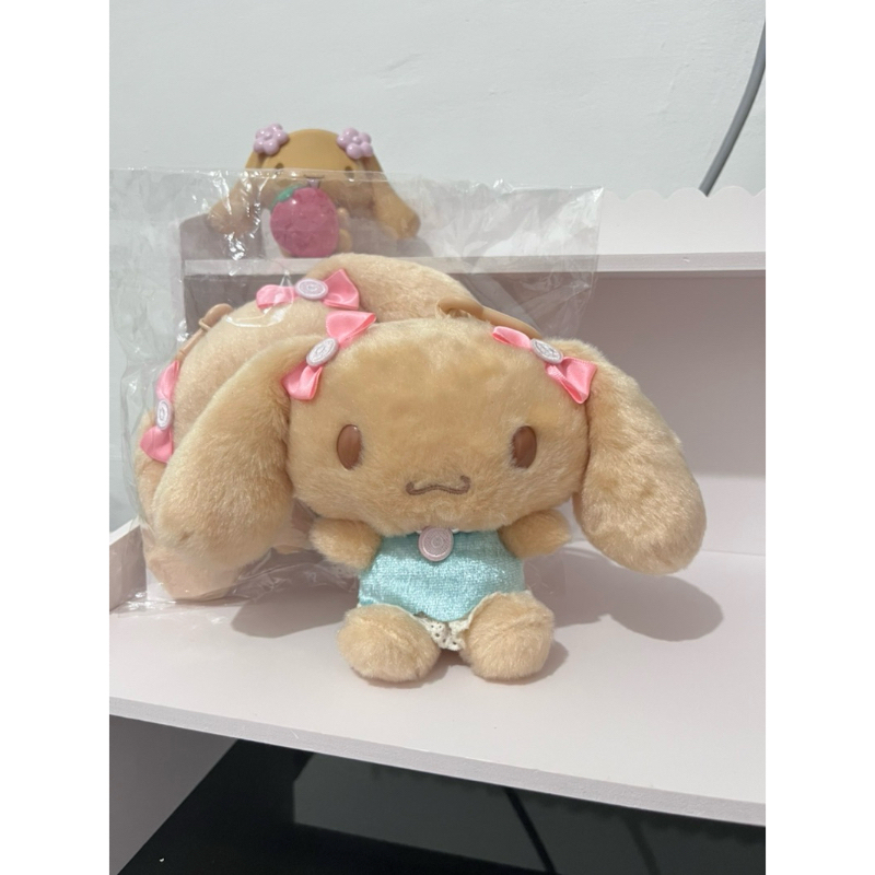 (SALEE‼️) mocha sanrio mocha sweet cafe series bag charm (2023)