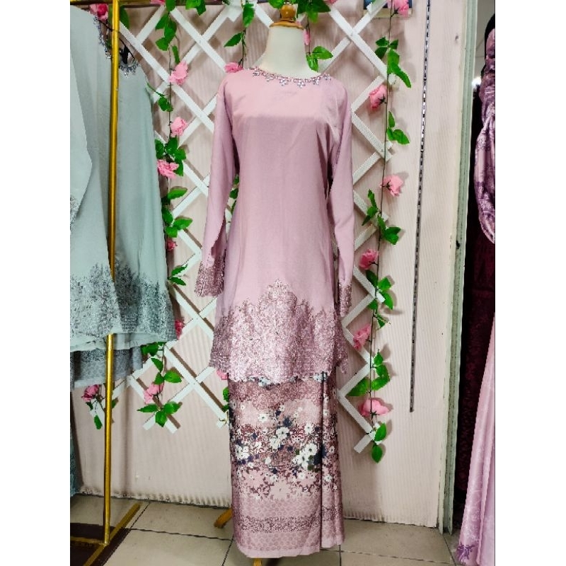 Batik Kurung Malaysia