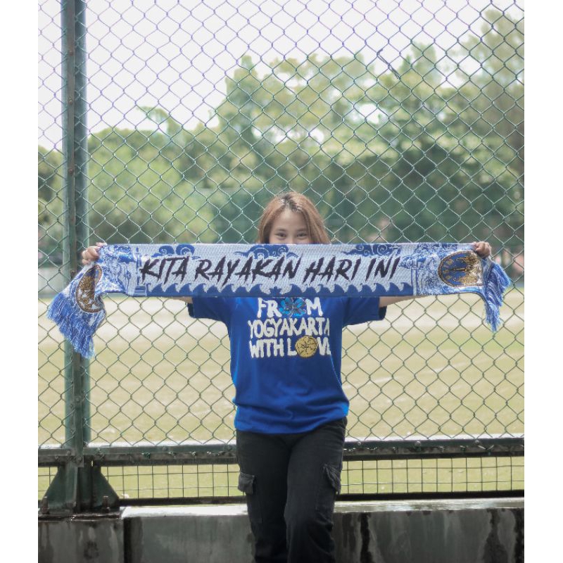 Scarf Syal Rajut PSIM Jogjakarta - Kita Rayakan Hari Ini